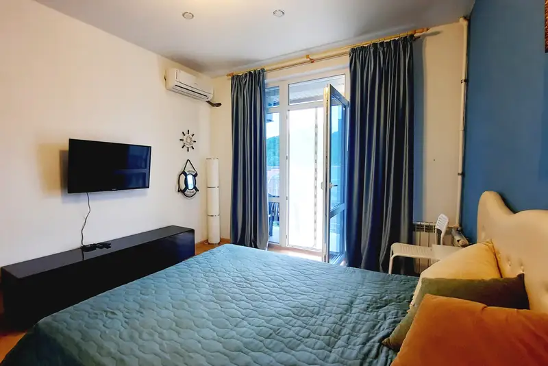 gallery_photo
