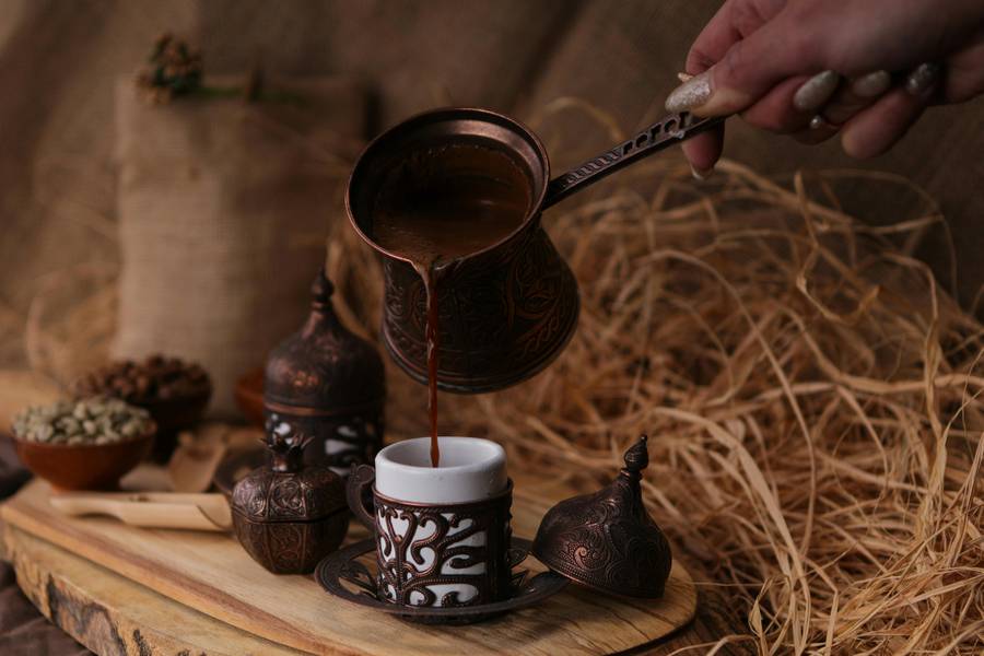 Кофе из турки дома. Источник: pexels.com