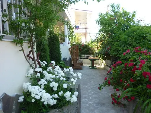 gallery_photo