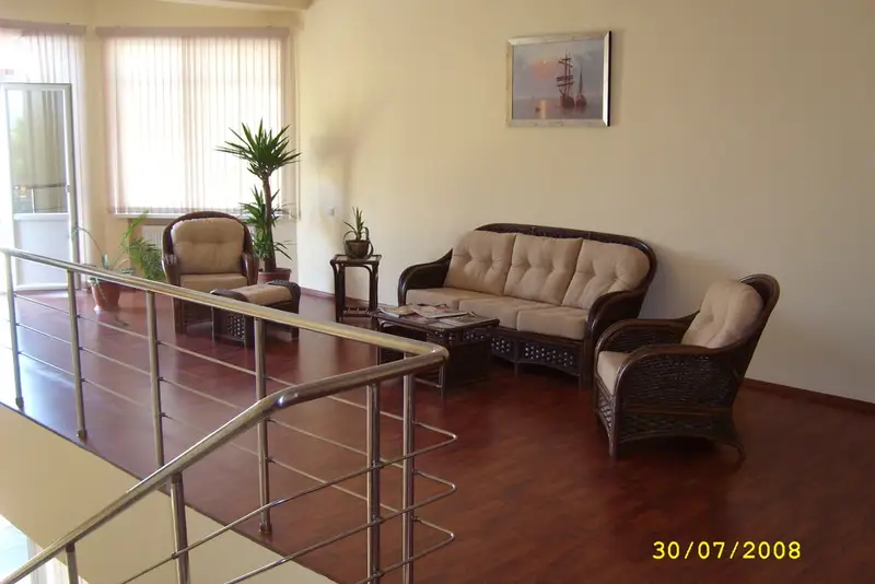 gallery_photo