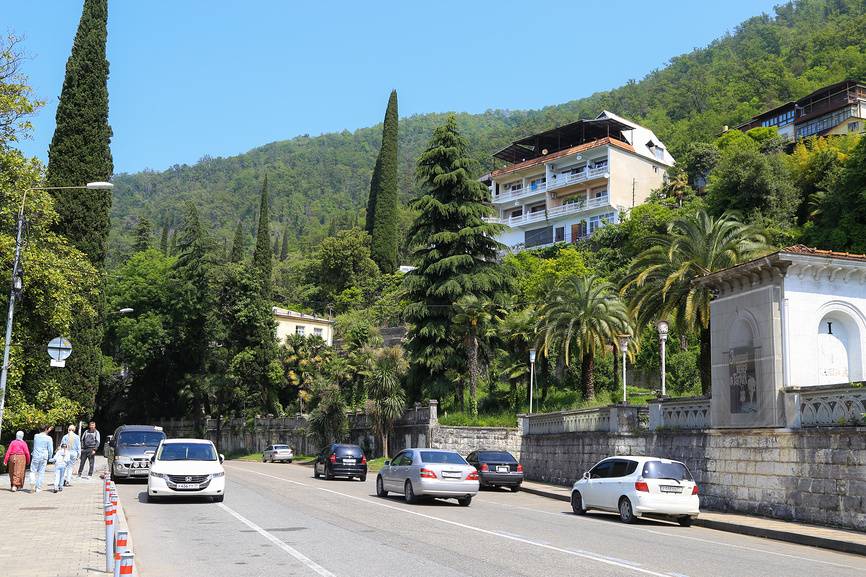 Дороги в Гагре. Источник: фотобанк Лори