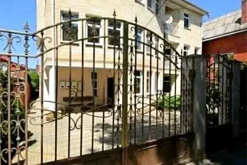 gallery_photo