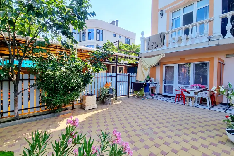 gallery_photo