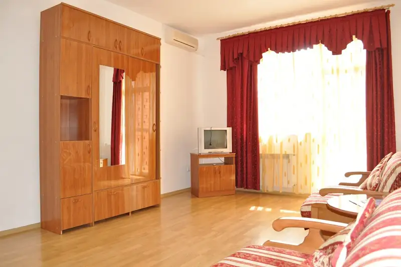 gallery_photo
