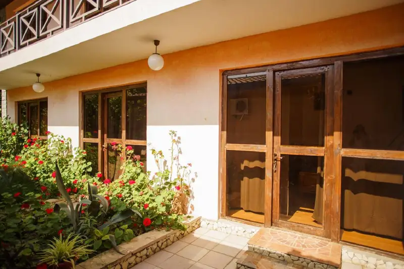 gallery_photo
