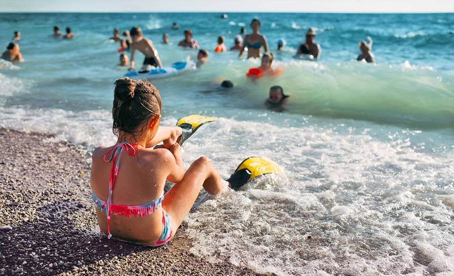 На море с ребенком – лайфхаки и советы для родителей для посещения пляжа