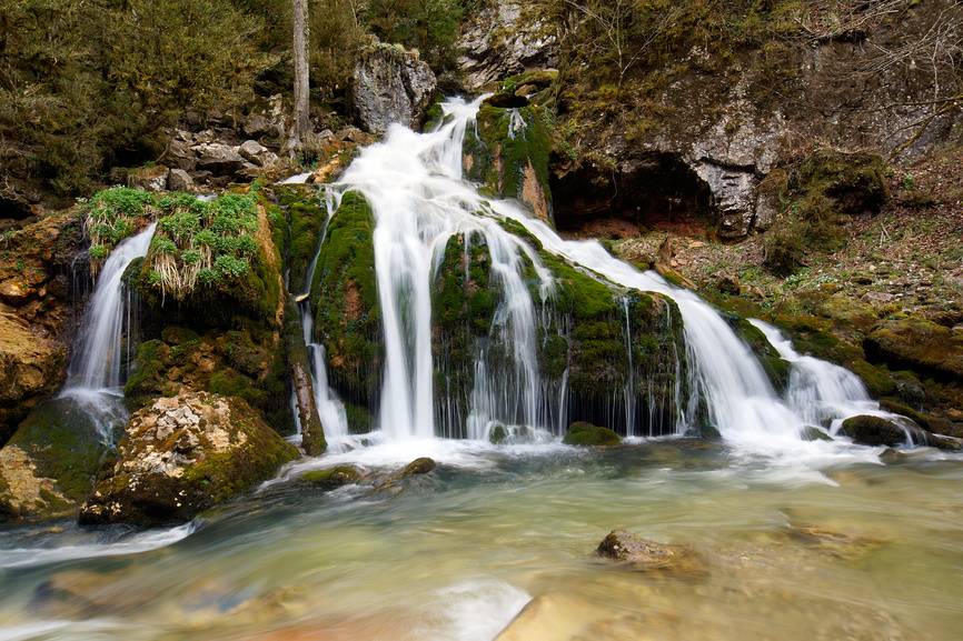 Водопад Исиченко.&nbsp;

©&nbsp;Оглоблин Андрей Николаевич&nbsp;/ Фотобанк Лори


