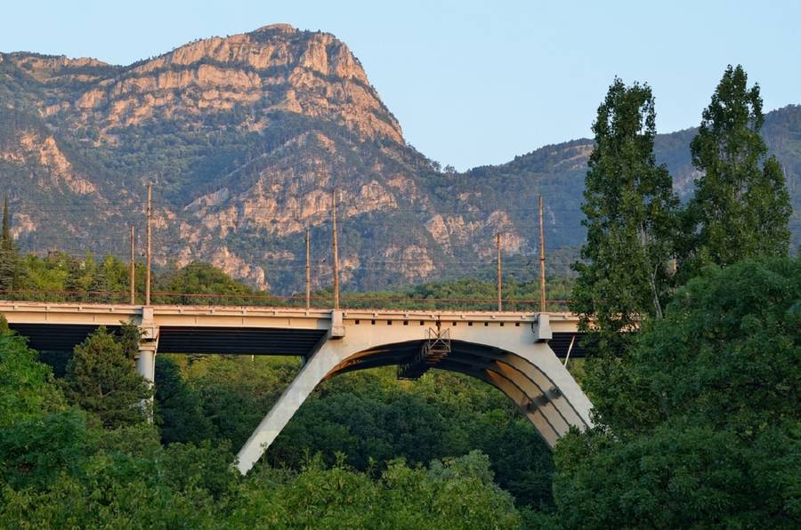 Мост над Авундой. Источник: яндекс фото