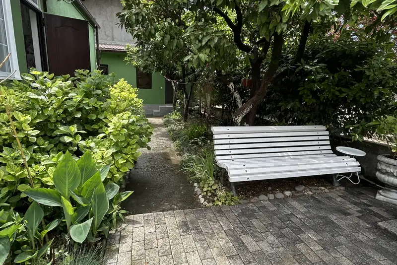 gallery_photo