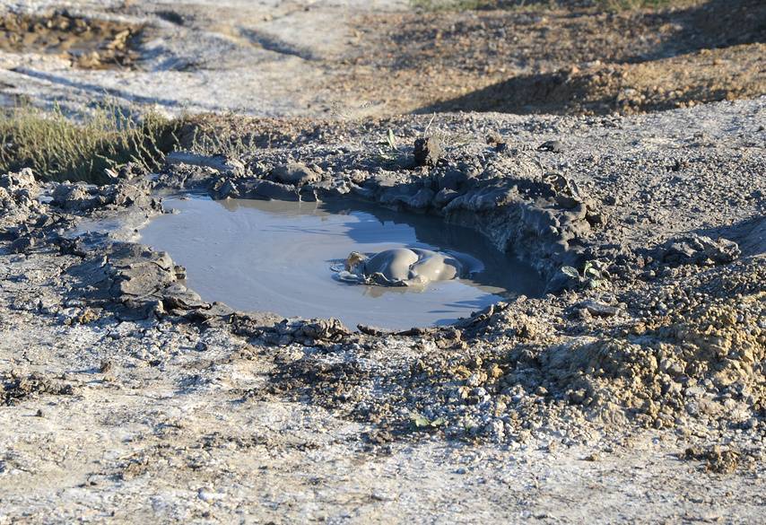 Грязевой вулкан в Керчи. Источник: фотобанк Лори
