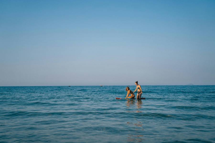 На пляже можно взять напрокат сапборды. Источник:&nbsp;pexels.com