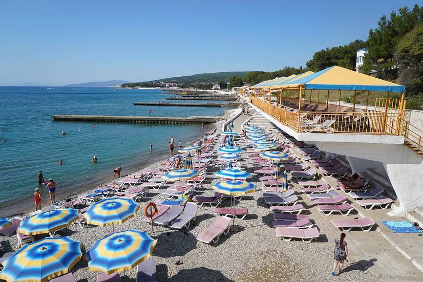 В августе на побережье Дивноморского царит ажиотаж. Источник: фотобанк Лори