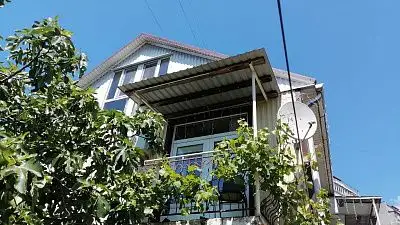 gallery_photo