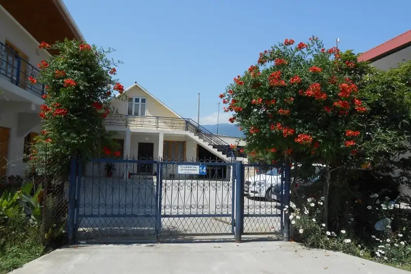 gallery_photo