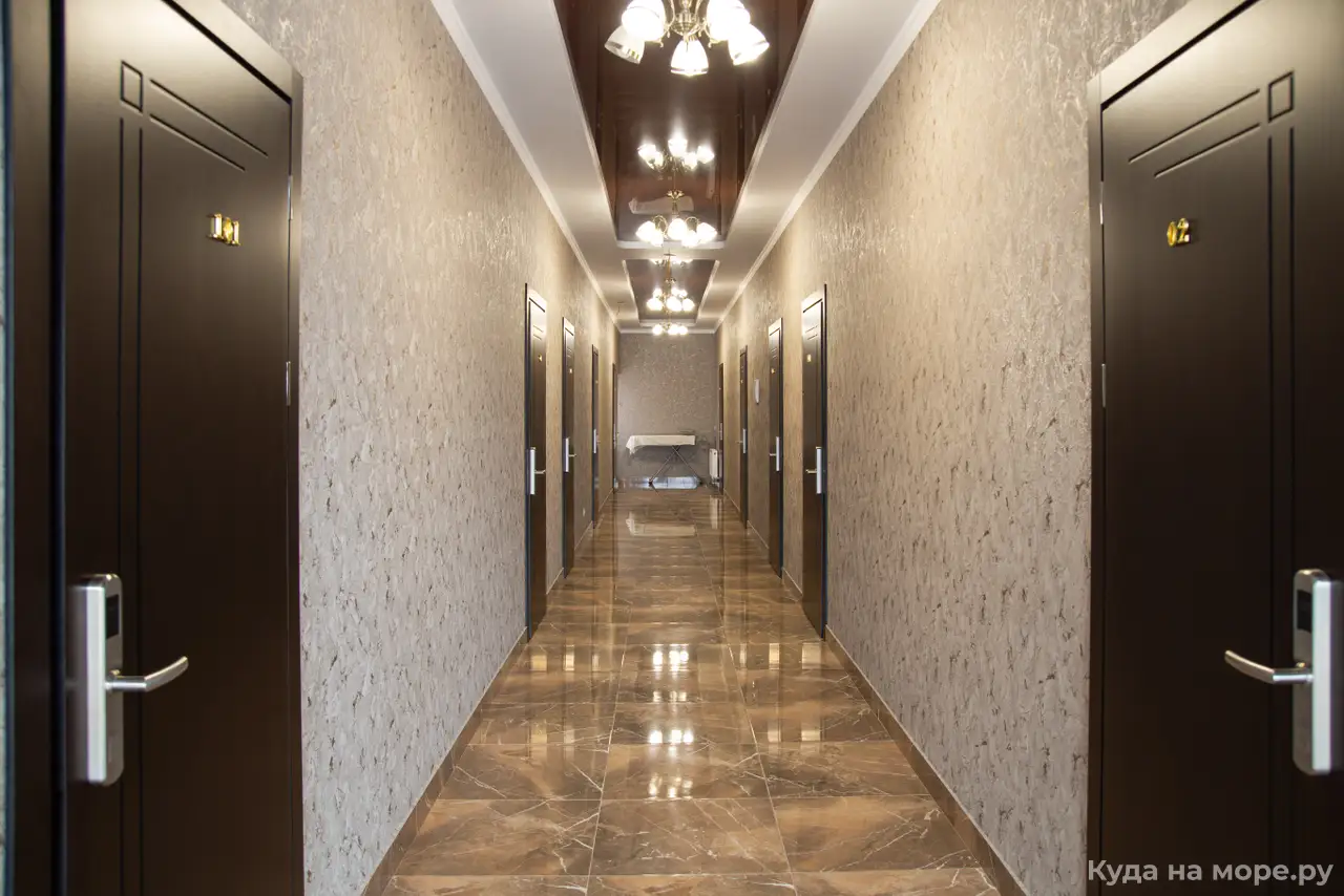 gallery_photo