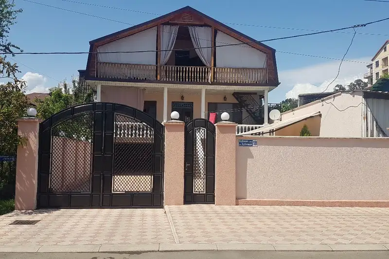 Гостевой дом на Бубнова, курорт Сухум