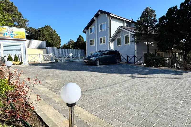 gallery_photo