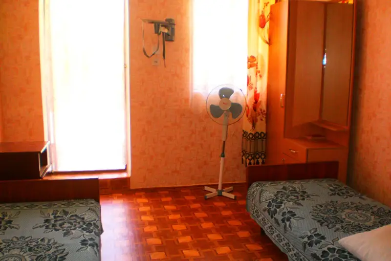 gallery_photo