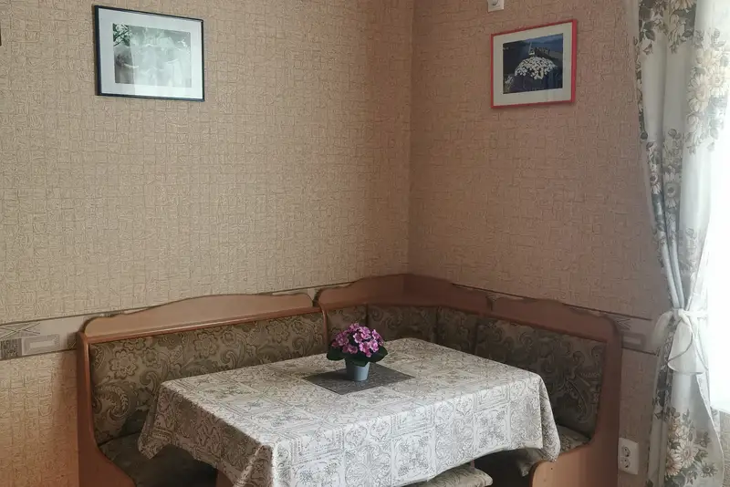 gallery_photo