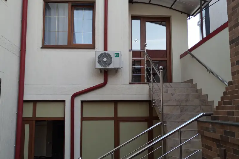gallery_photo