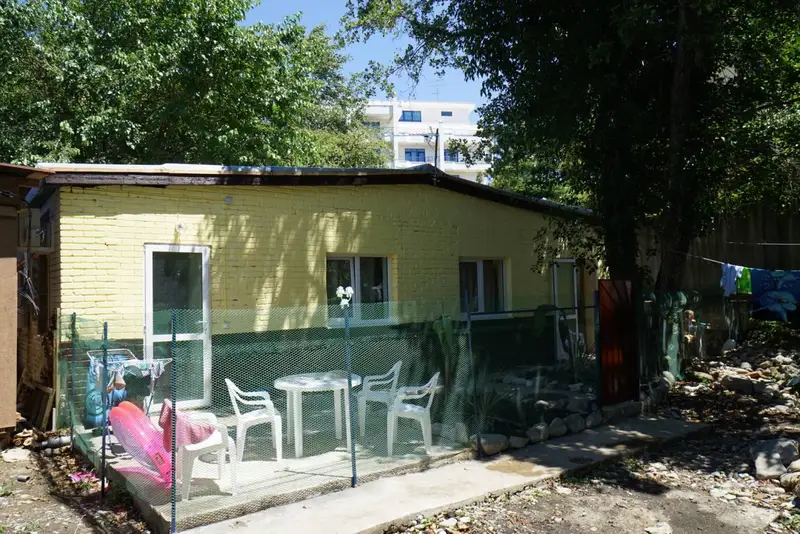 gallery_photo
