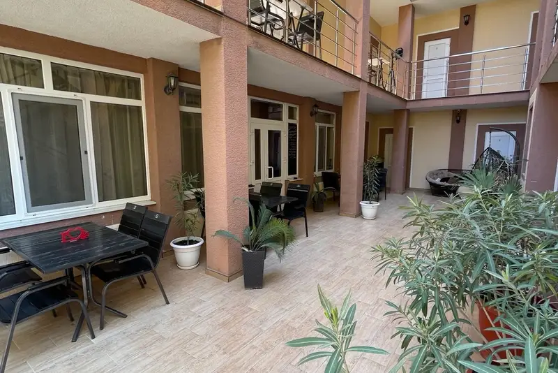 gallery_photo