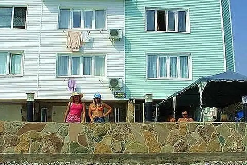 Эллинг «Веста» на берегу моря пер. Рыбацкий