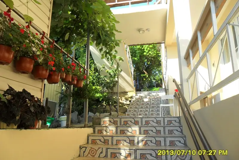 gallery_photo