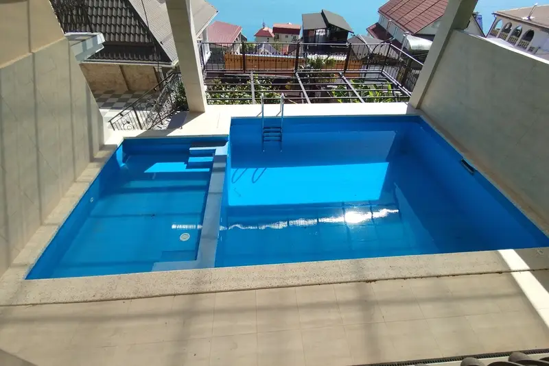 gallery_photo