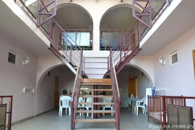 gallery_photo