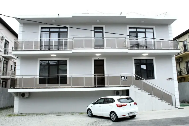 gallery_photo