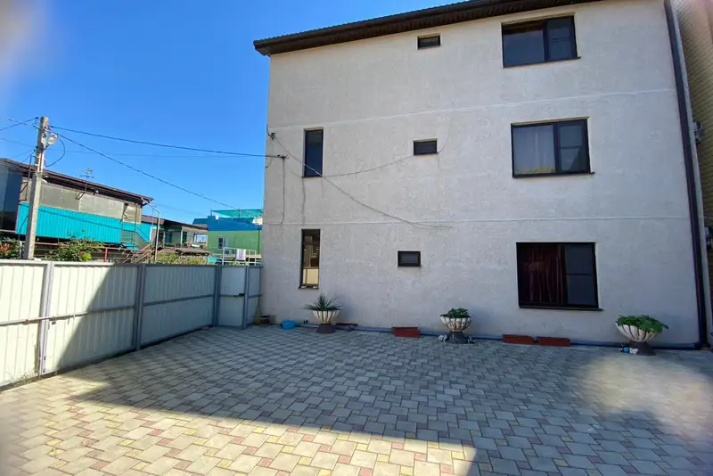 gallery_photo