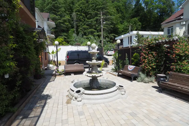 gallery_photo
