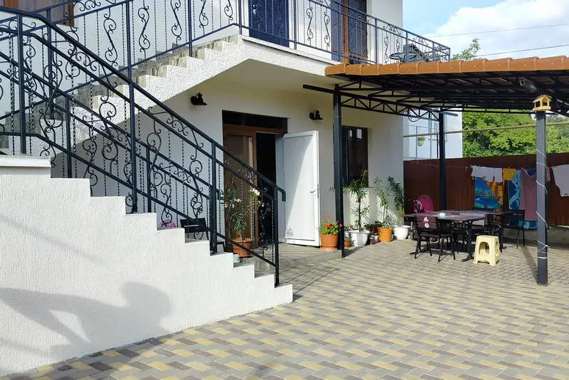 gallery_photo