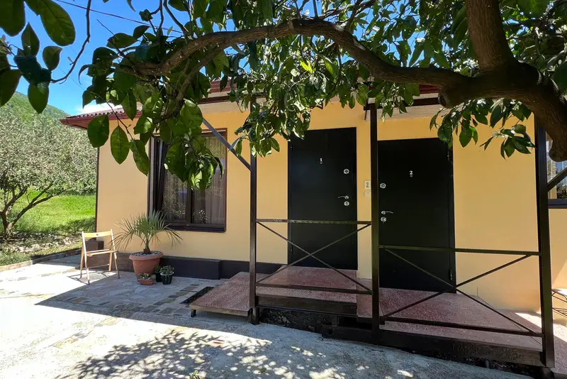 gallery_photo