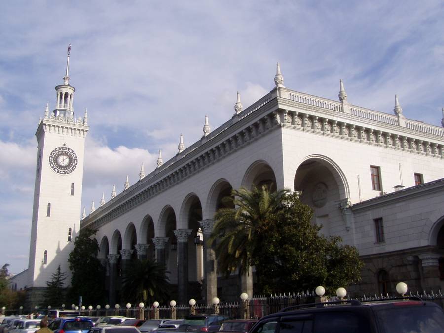Вокзал Сочи. Фото из Википедии