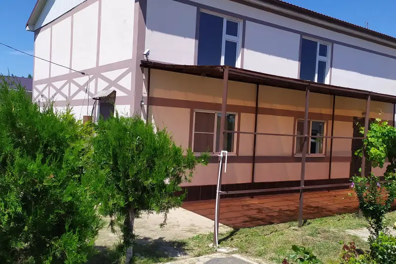 Гостевой дом на Комсомольской, курорт Кучугуры