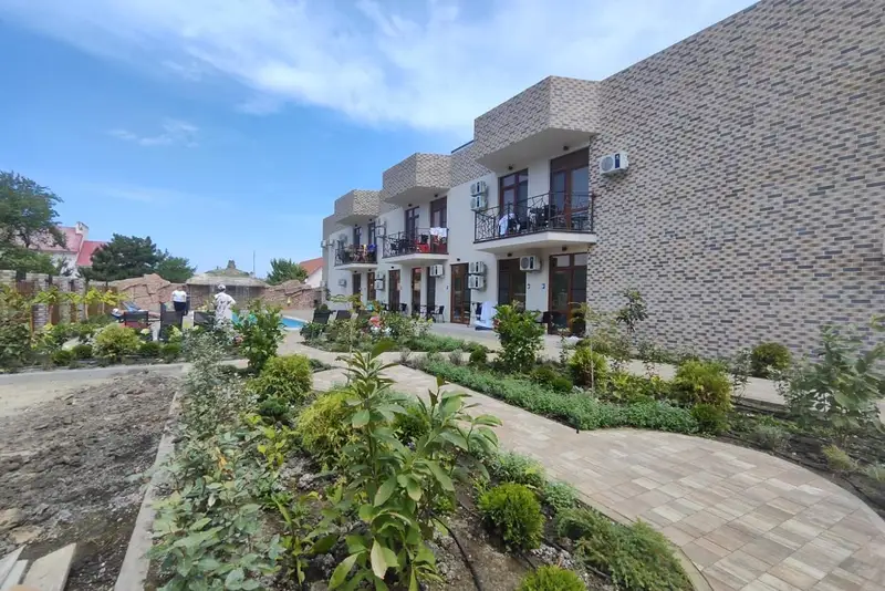 Гостевой дом «В.А.Ш» ул. Кати Соловьяновой, д. 171