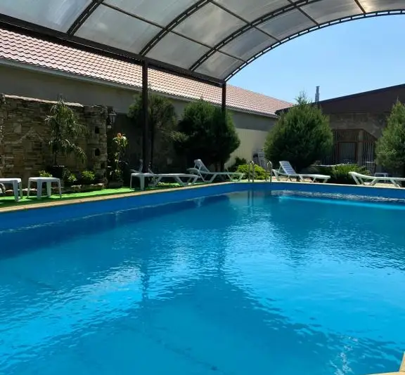 Гостевой дом «Artik Райский Уголок» ул. Комсомольская, д. 52