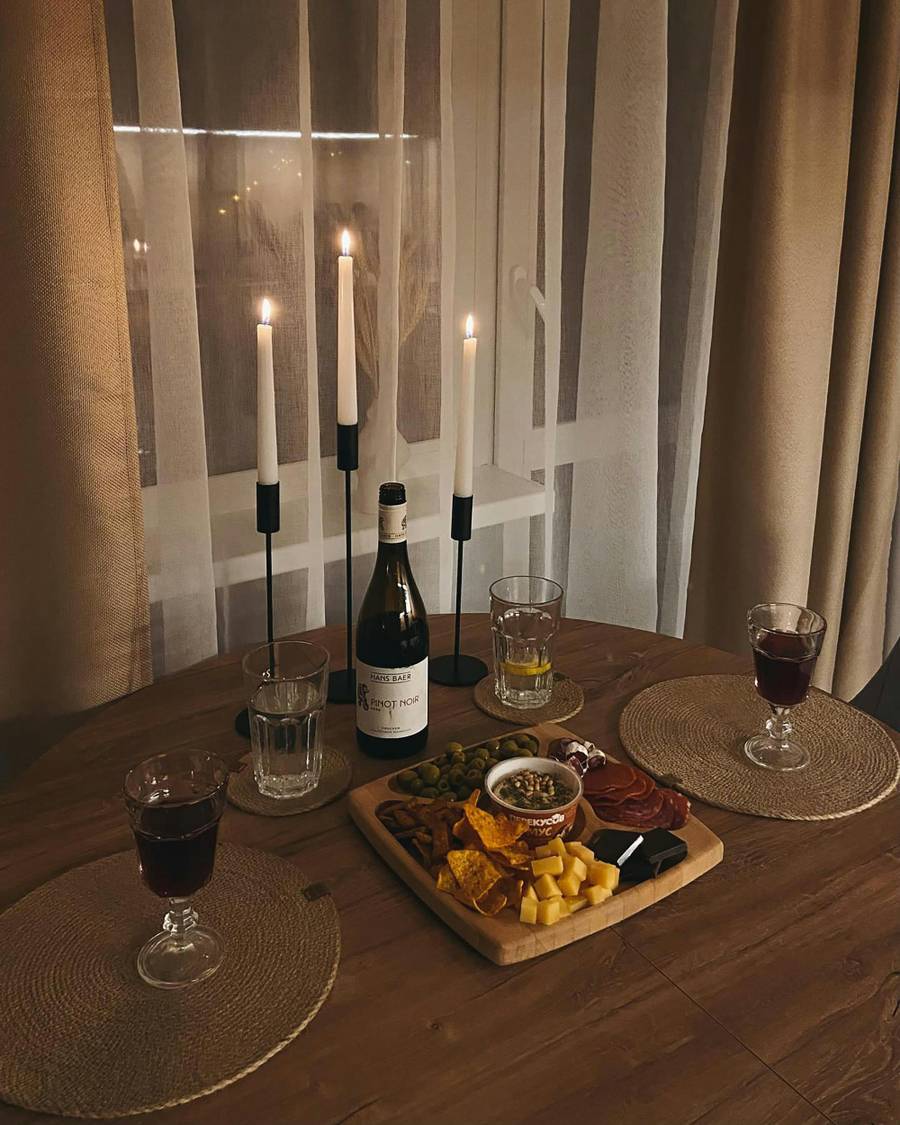 В отелях вы сможете наслаждаться аутентичными винами Кубани. Источник:&nbsp;pexels.com