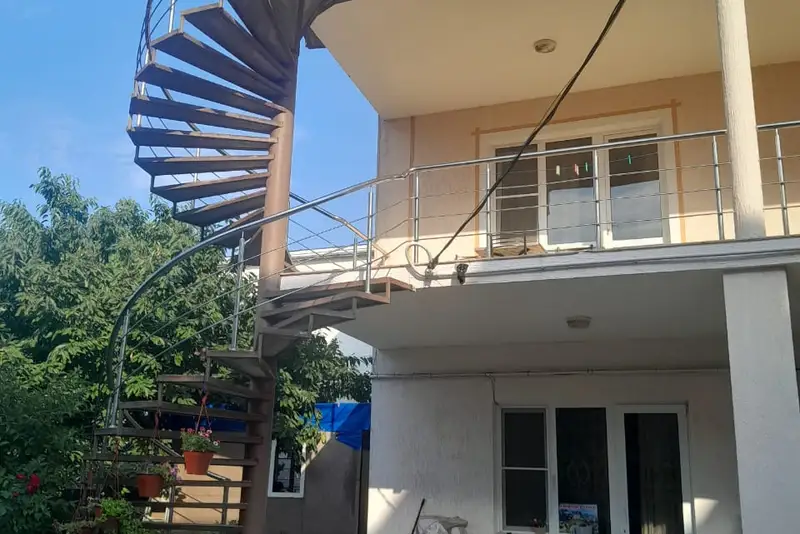 gallery_photo