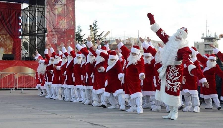 Парад обычно проходит в двадцатых числах декабря. Фото: Туристический портал Крыма
