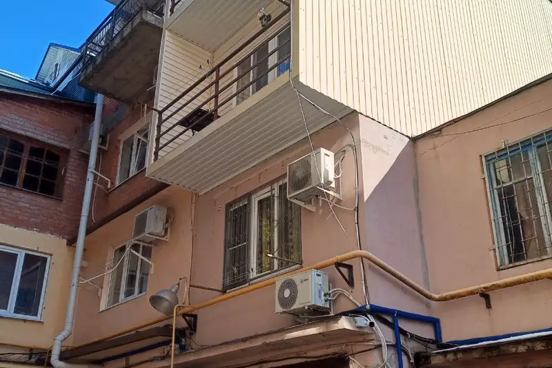 gallery_photo