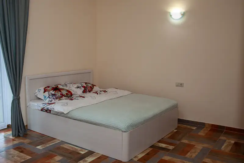 gallery_photo