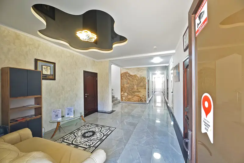 gallery_photo