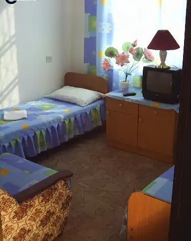 gallery_photo