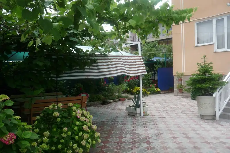 gallery_photo