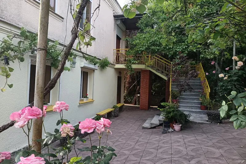 gallery_photo