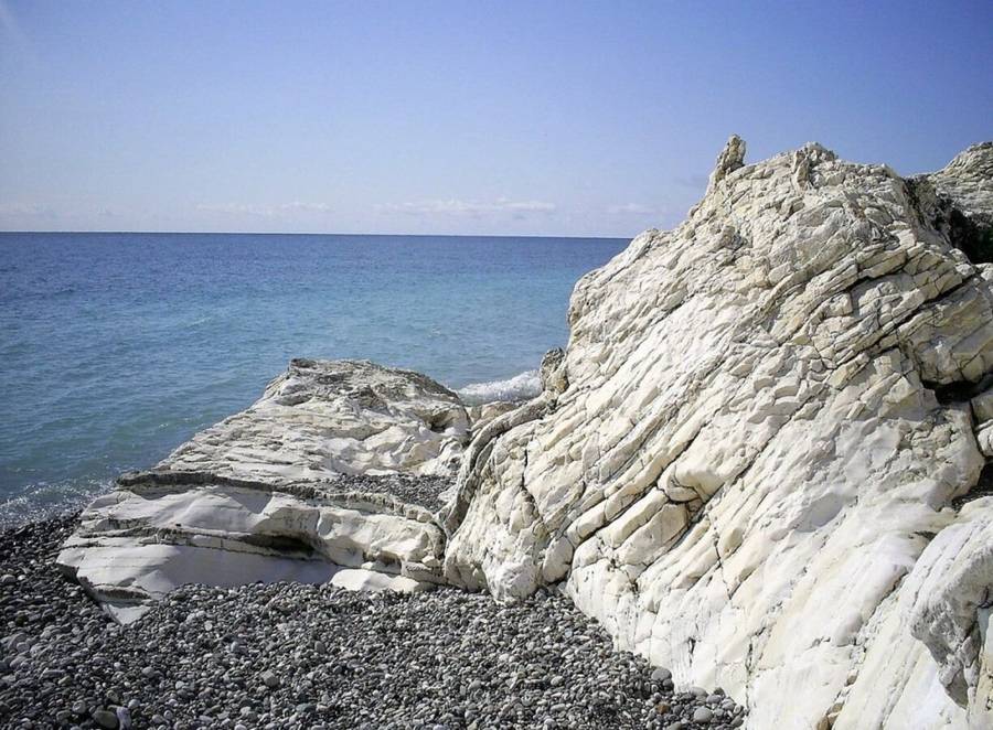Белые скалы. Фото: go-abkhazia.ru