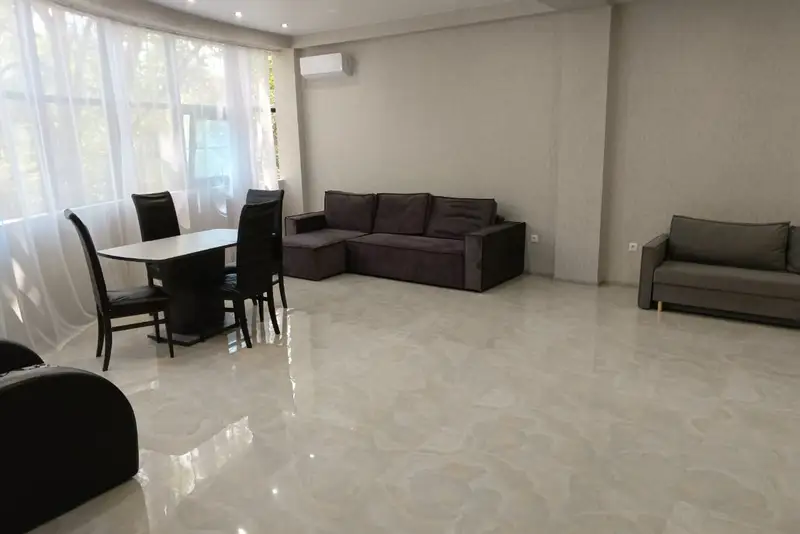 gallery_photo